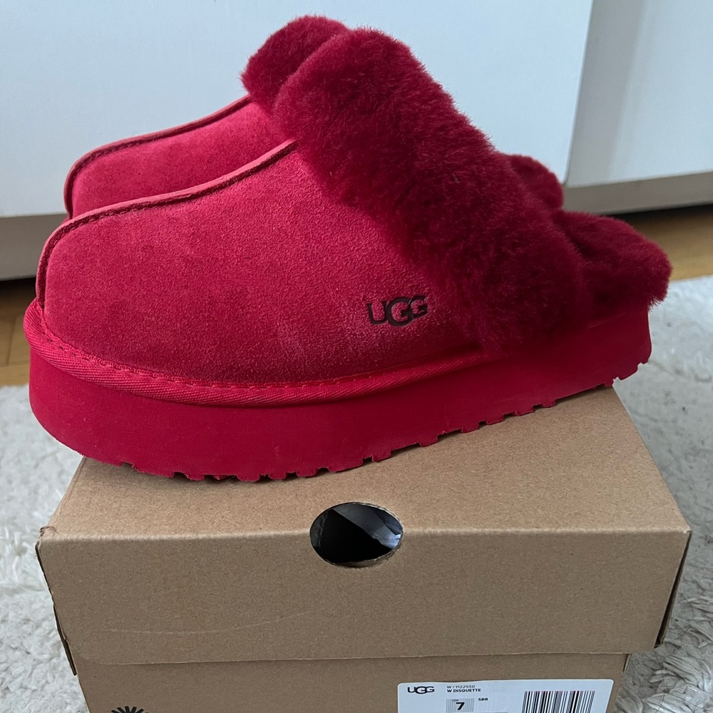 NEW Ugg Disquette Slipper in Red